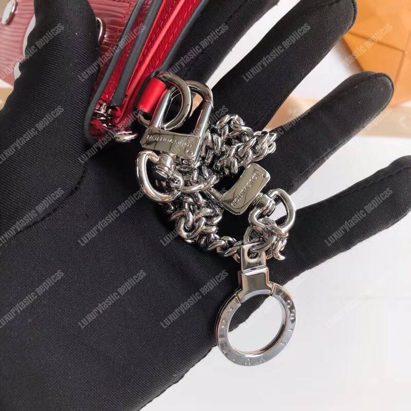 l**is V*t*n x sup*e rivets chain wallet epi canvas red