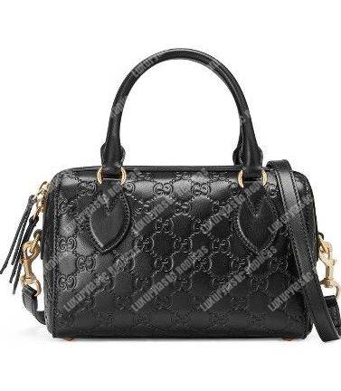 G*u*i signature small top handle bag black