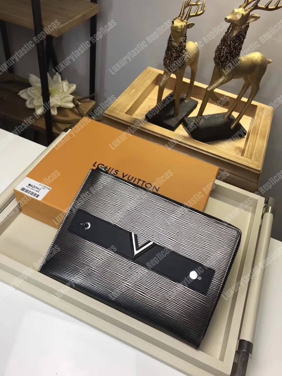 LV Pochette Essential V Epi Leather