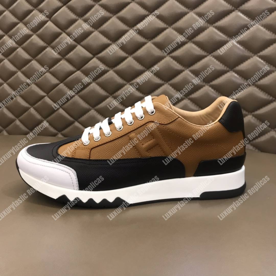 H**mes trail sneaker brown