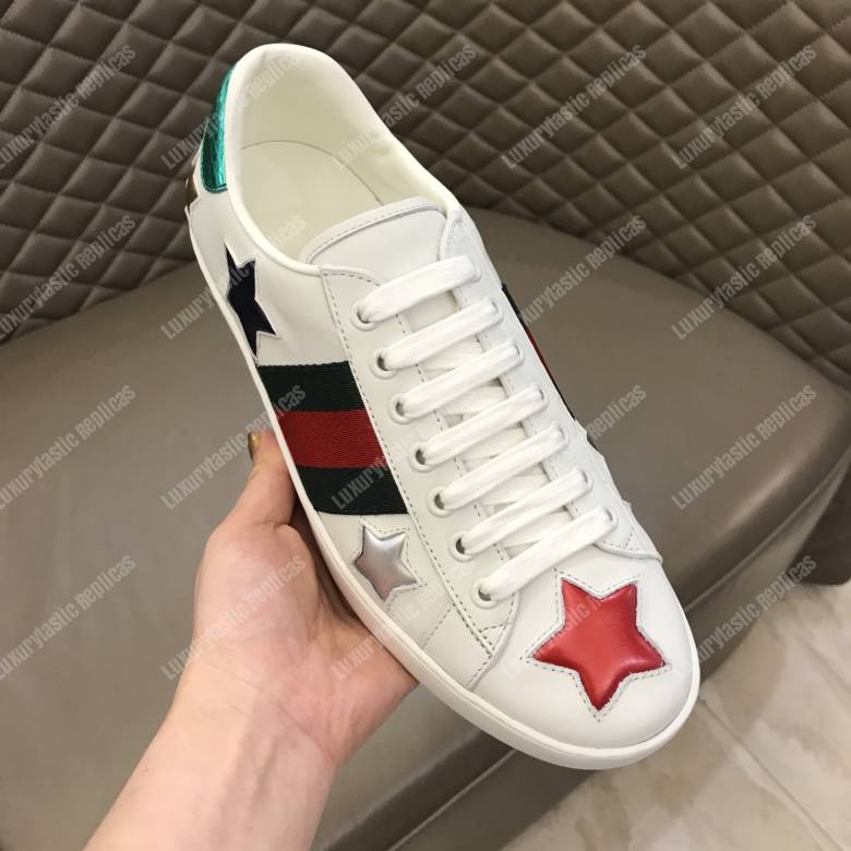 G*u*i ace embroidered star sneaker white