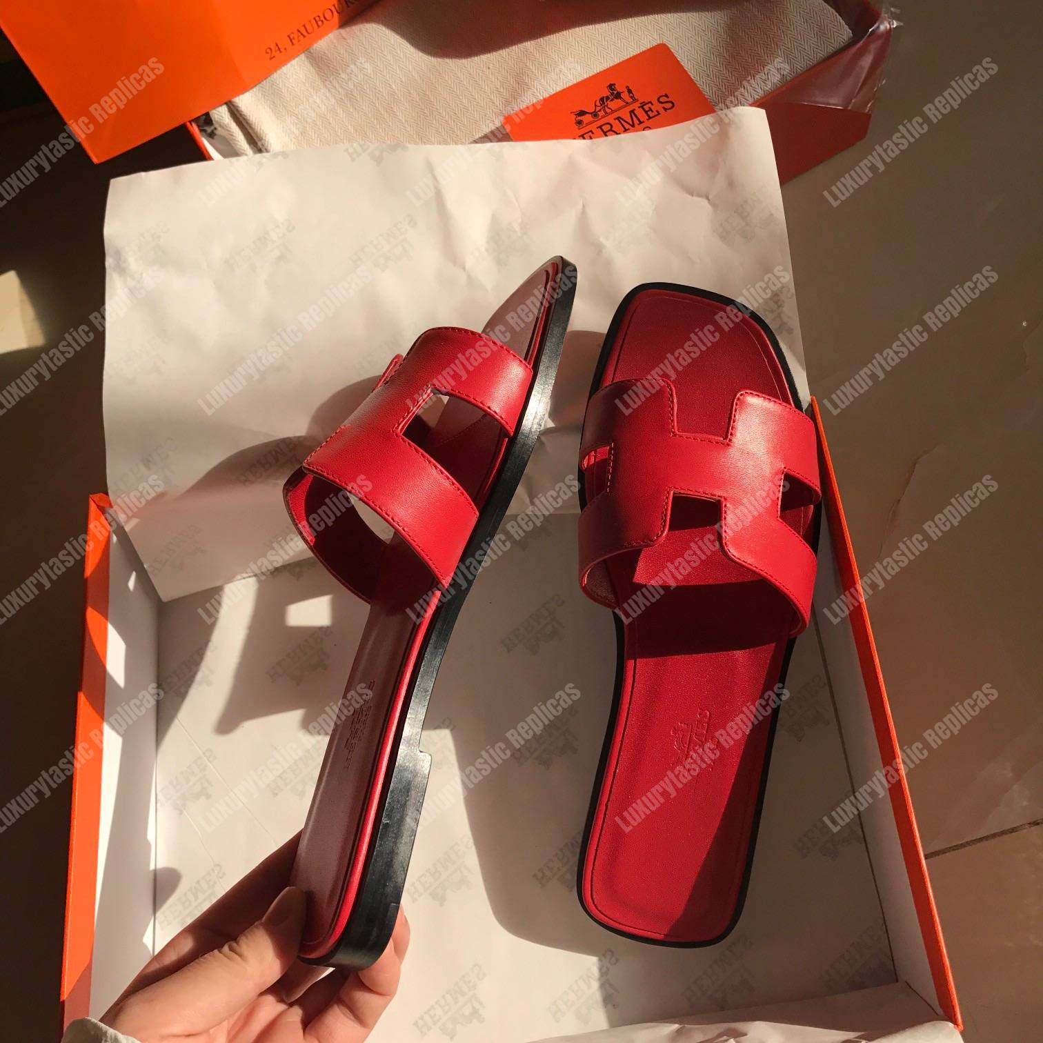 H**mes oran sandal calfskin leather red