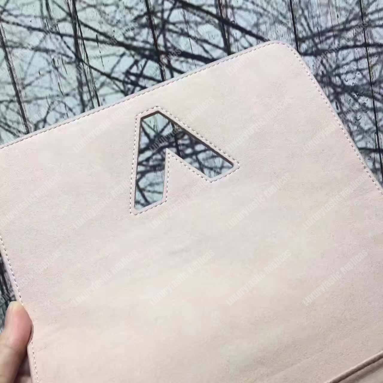 LV Twist MM Epi Leather Rose