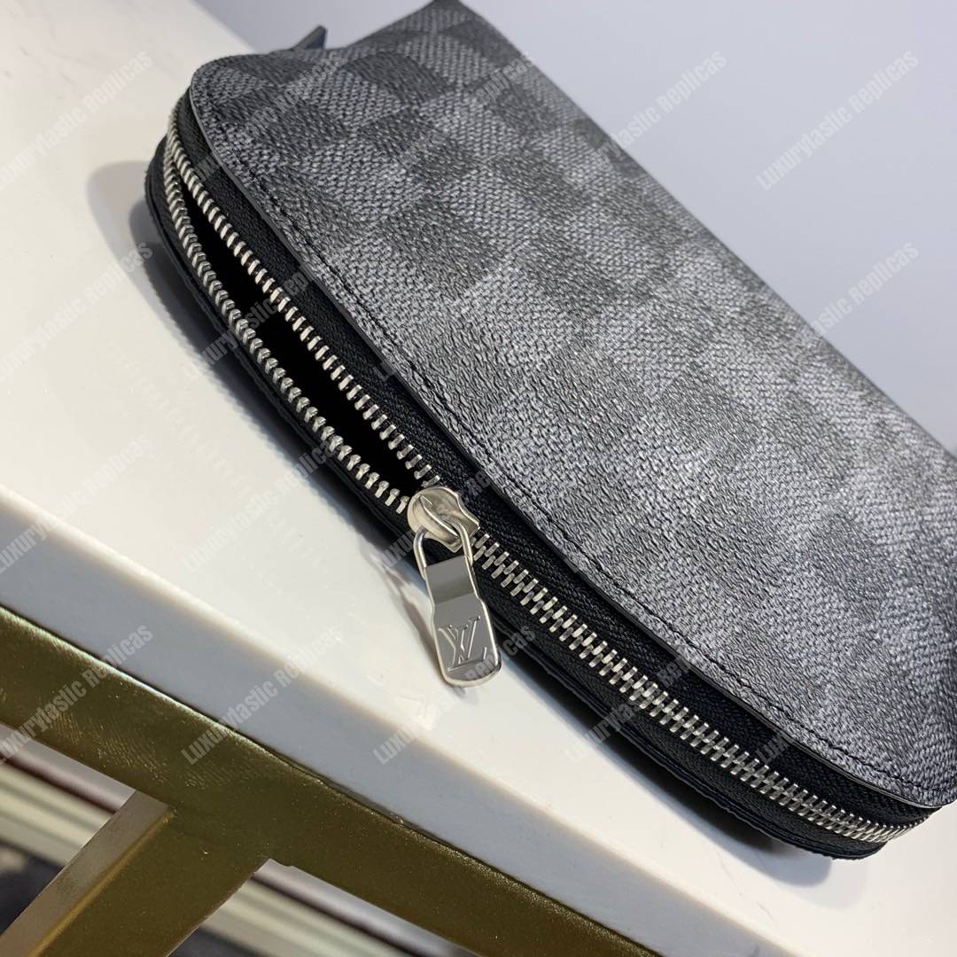 LV Cosmetic Pouch PM Damier Graphite