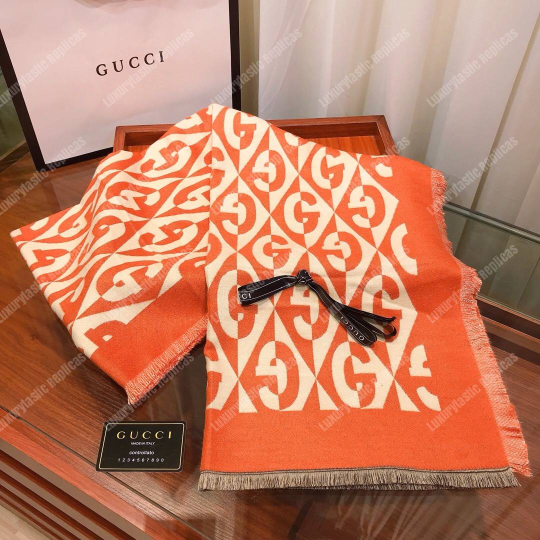G*u*i g rhombus lamé wool jacquard stole white orange
