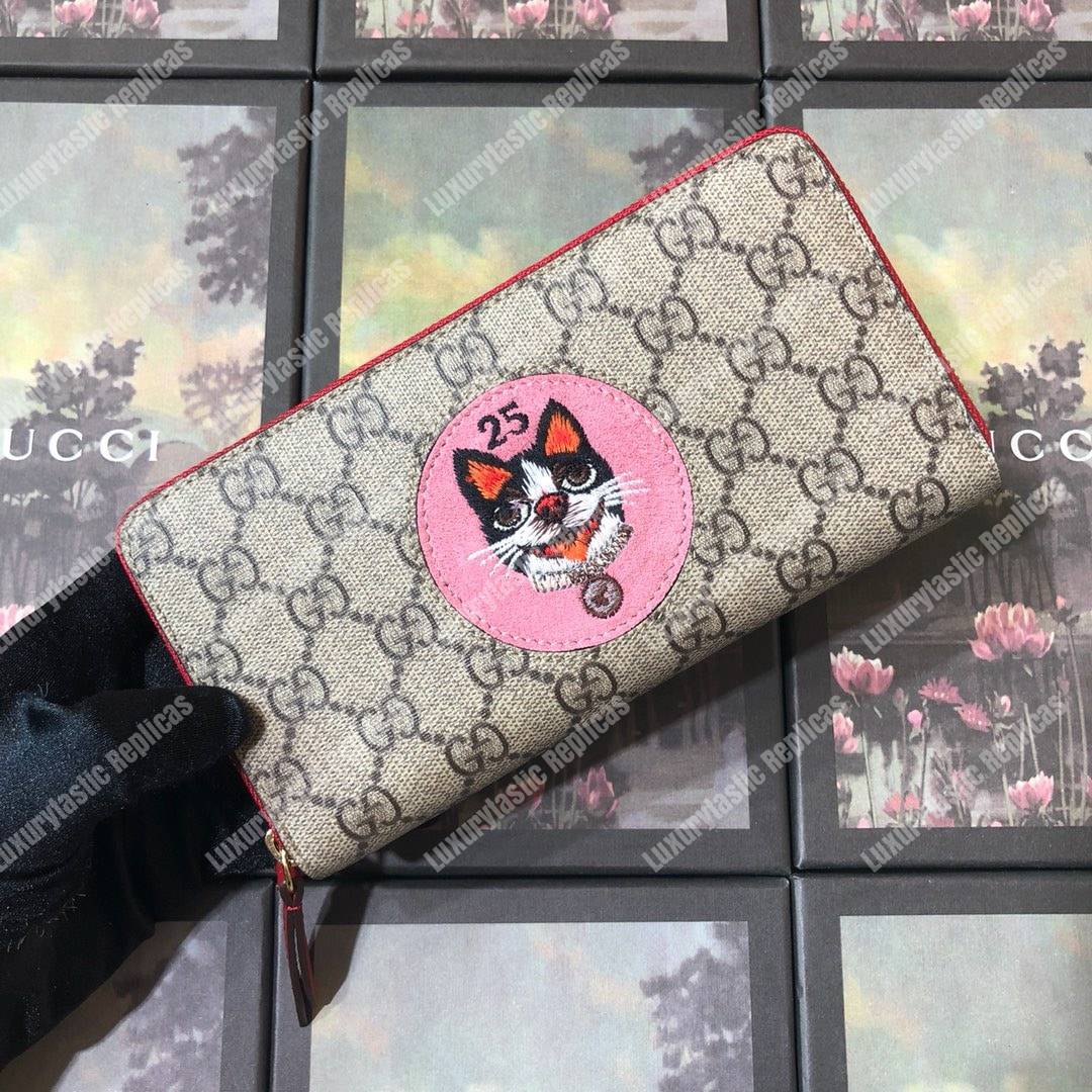 G*u*i gg sup*e zip around wallet with pink bosco patch