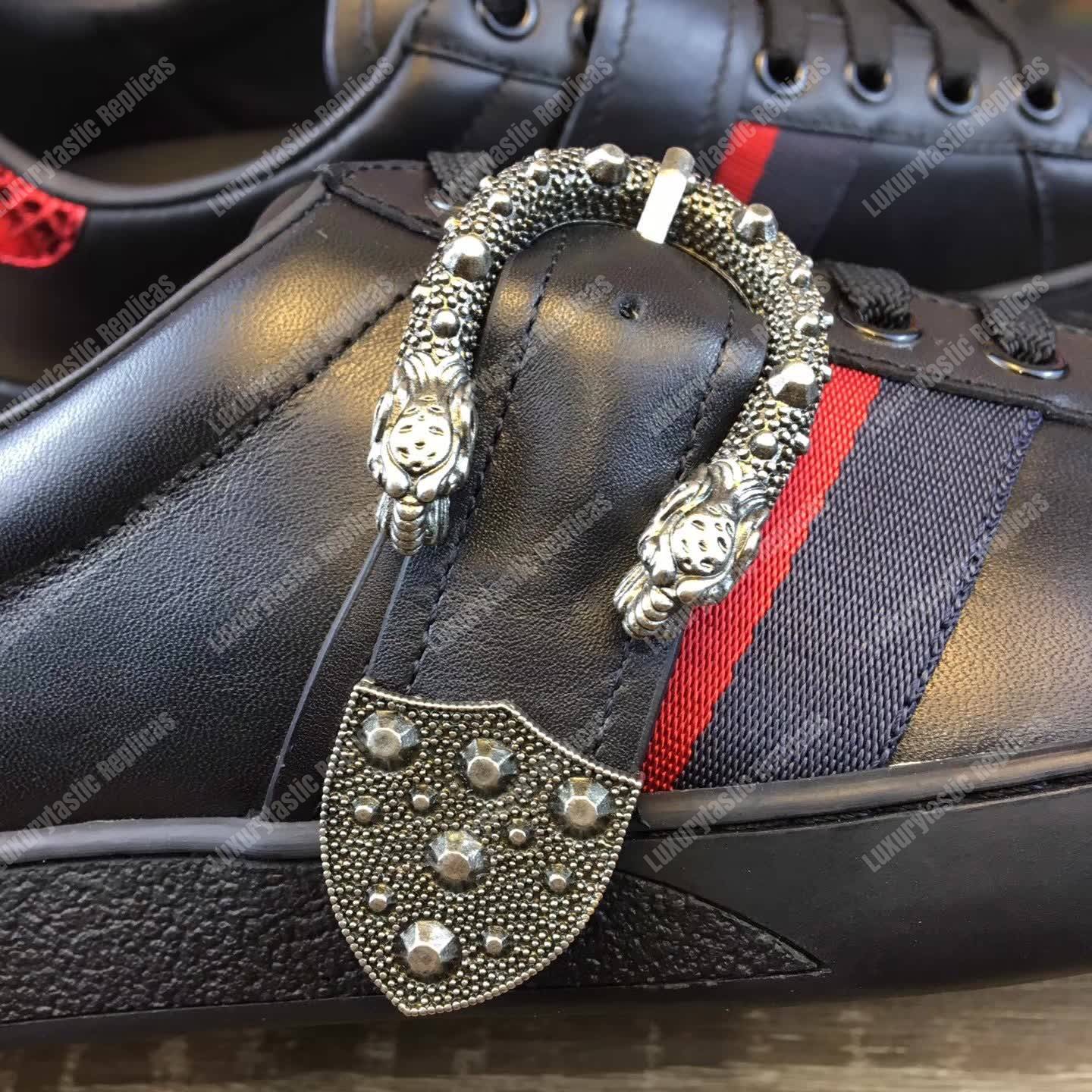G*u*i ace dionysus buckle low top sneaker