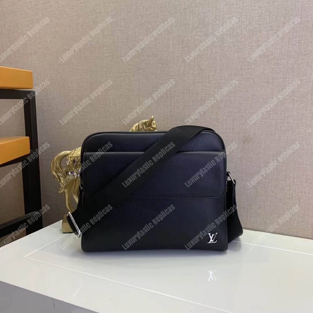 LV Alex Messenger PM Taiga Leather Noir