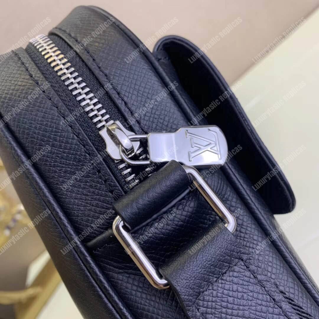 LV Alex Messenger PM Taiga Leather Noir