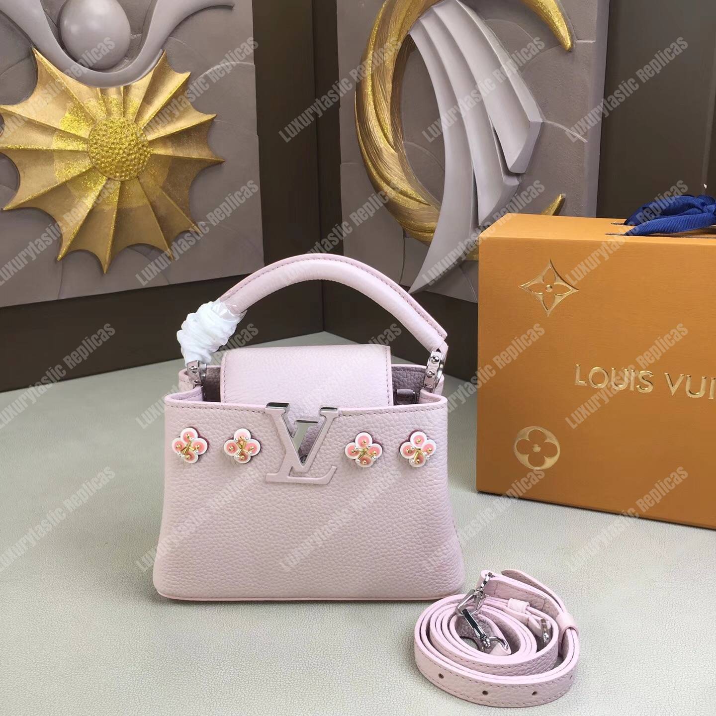 LV Capucines Mini