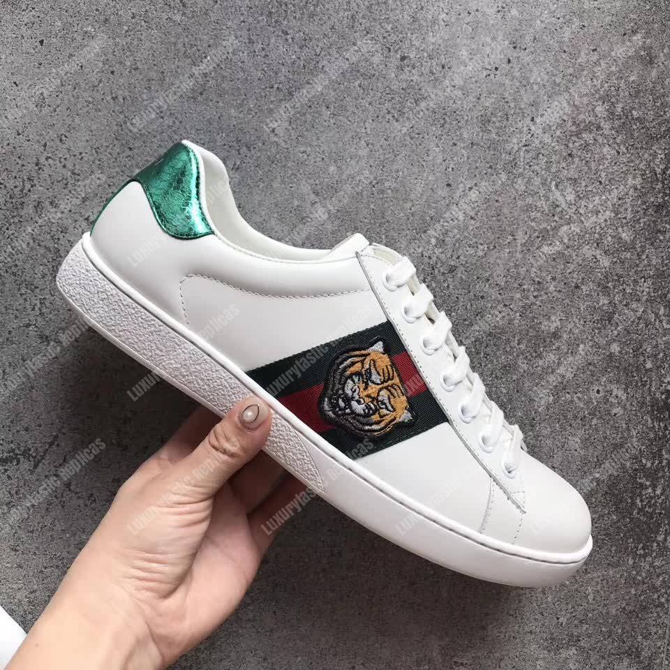 G*u*i ace embroidered tiger sneaker white
