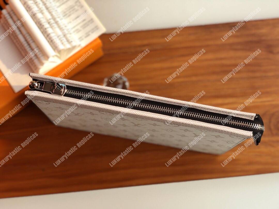 LV Pochette Voyage MM Monogram Creme