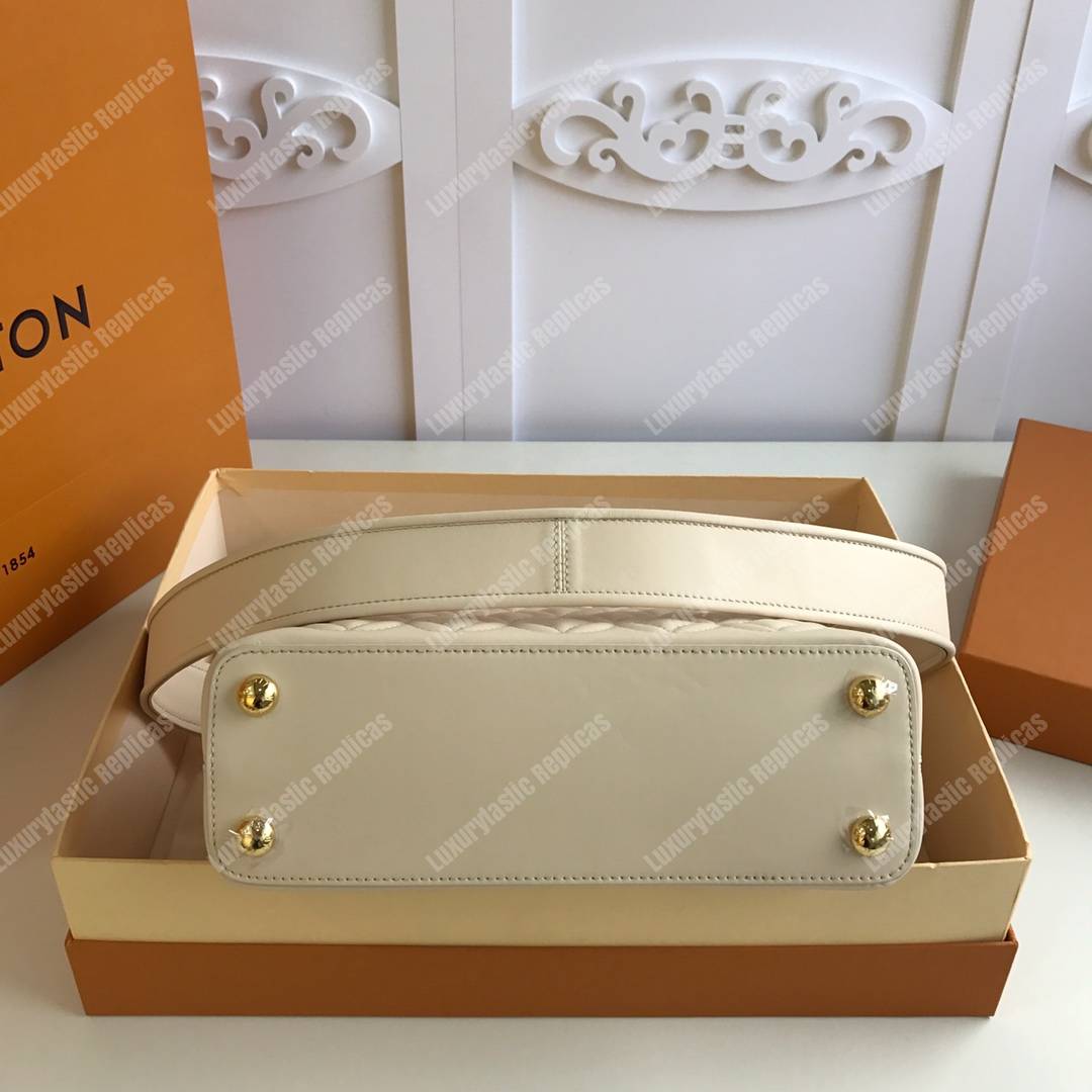 LV Capucines BB Vanile Ivory