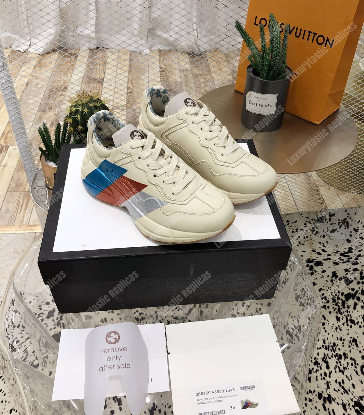 G*u*i rhyton web print leather sneaker