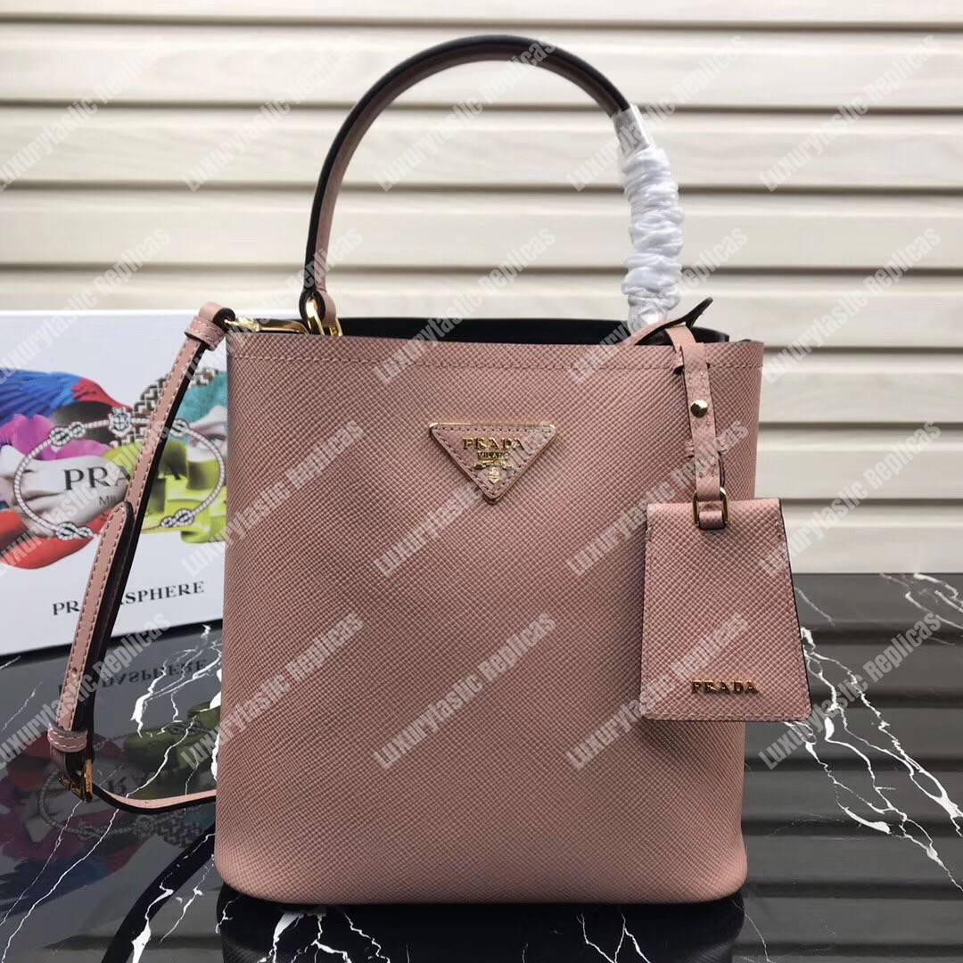 Pra*a panier medium bag beige