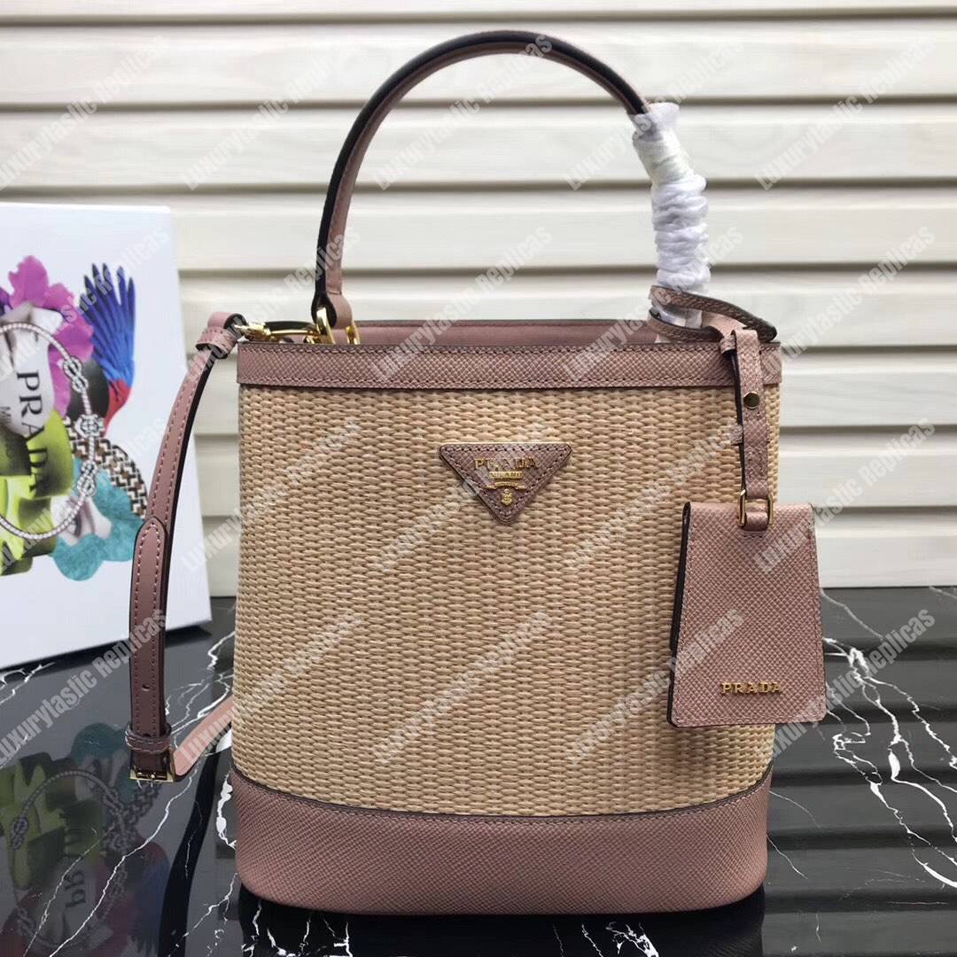 Pra*a panier medium straw bag magnolia