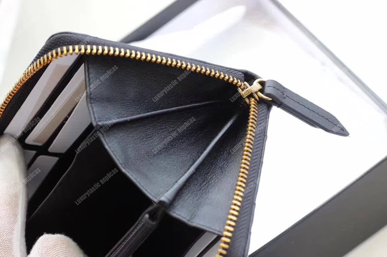 G*u*i gg marmont animal studs continental wallet