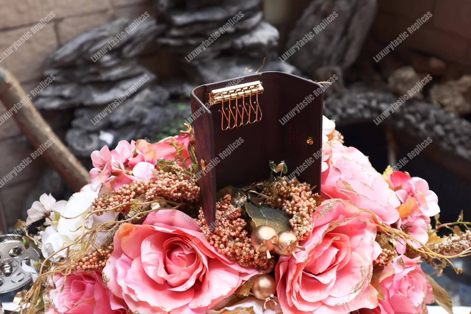 LV 6 Key Holder Damier Ebene