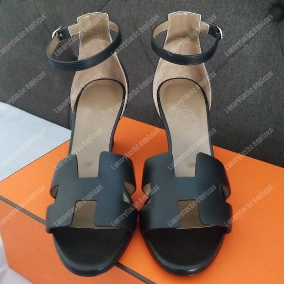 H**mes legend sandal black