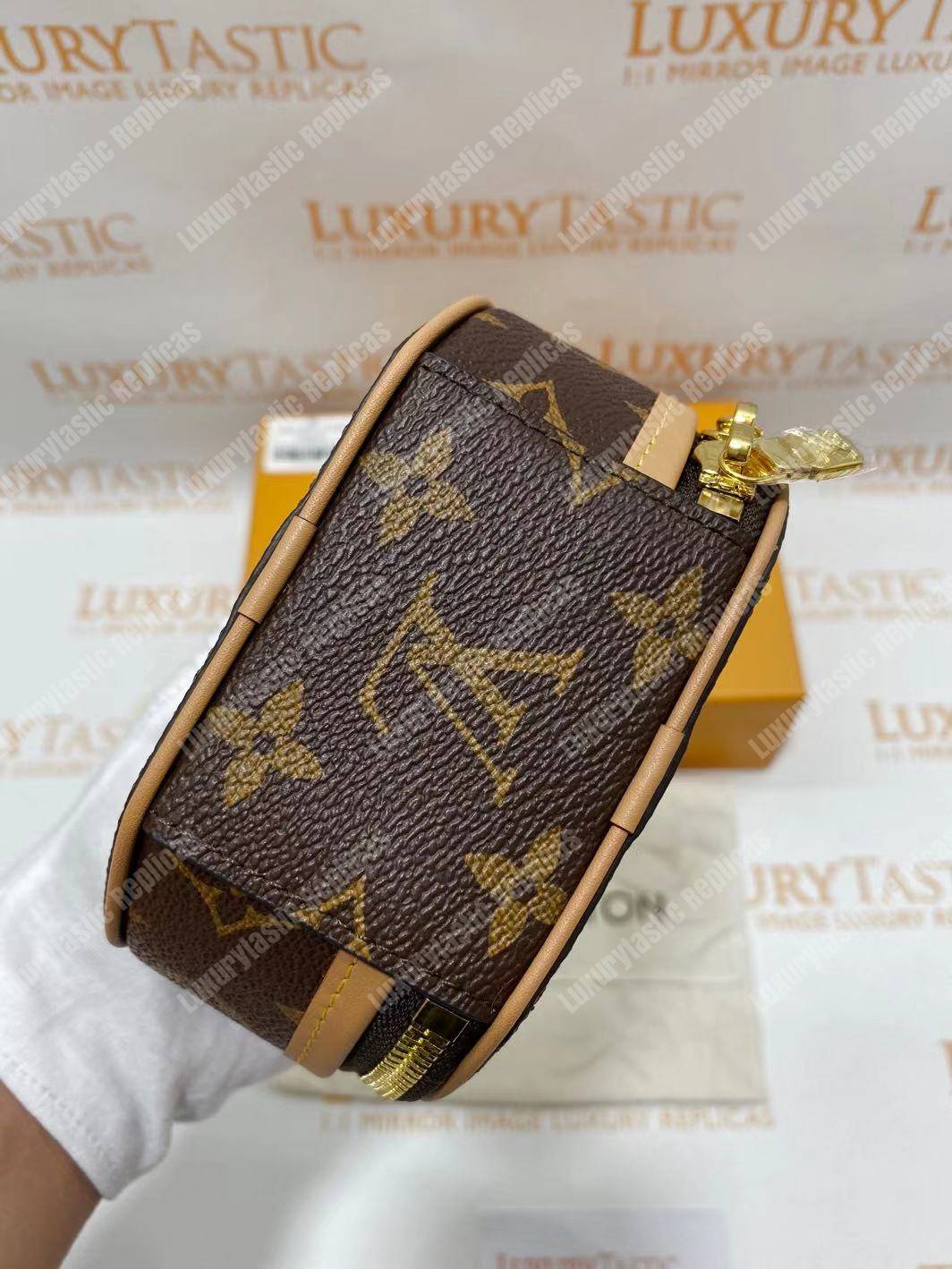LV Mini Boîte Chapeau Monogram