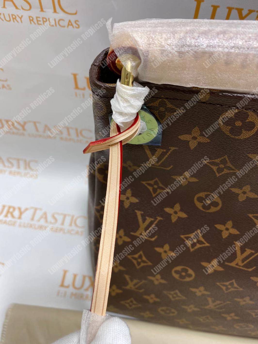 LV Artsy MM Monogram