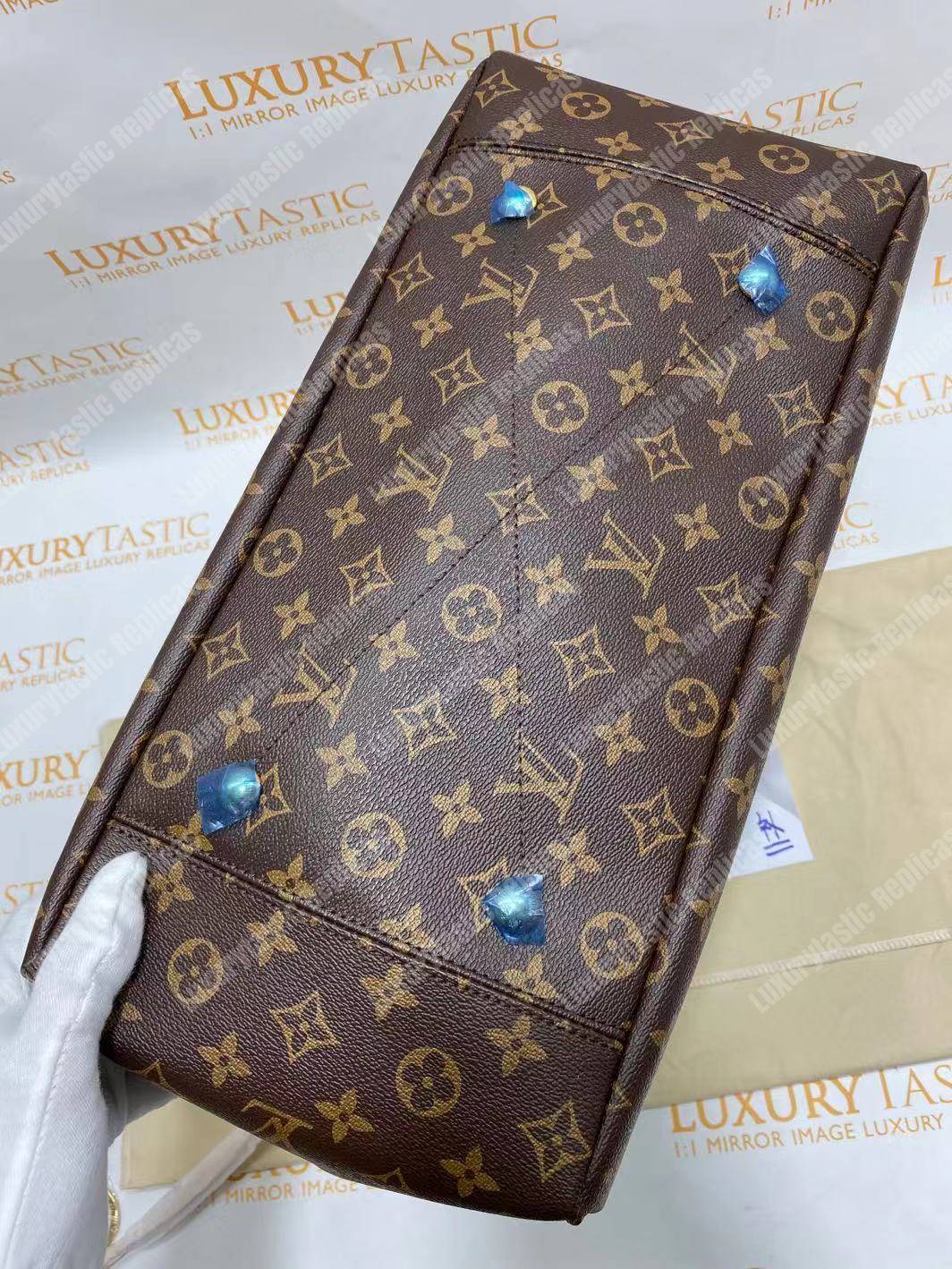 LV Artsy MM Monogram