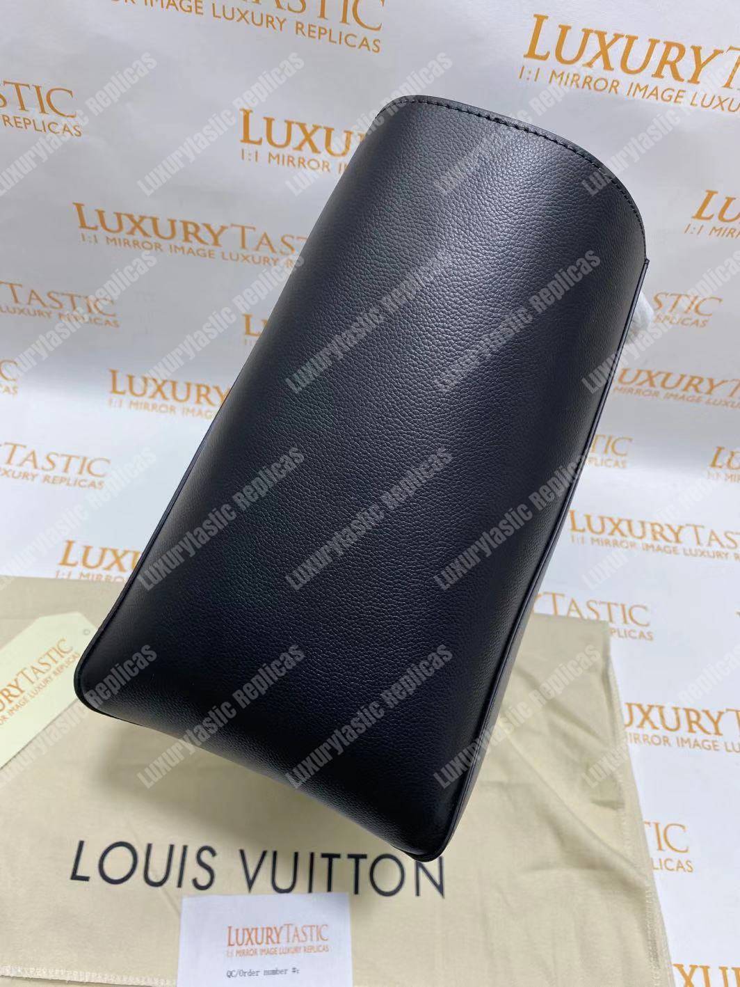LV Lockme Cabas Bag Noir
