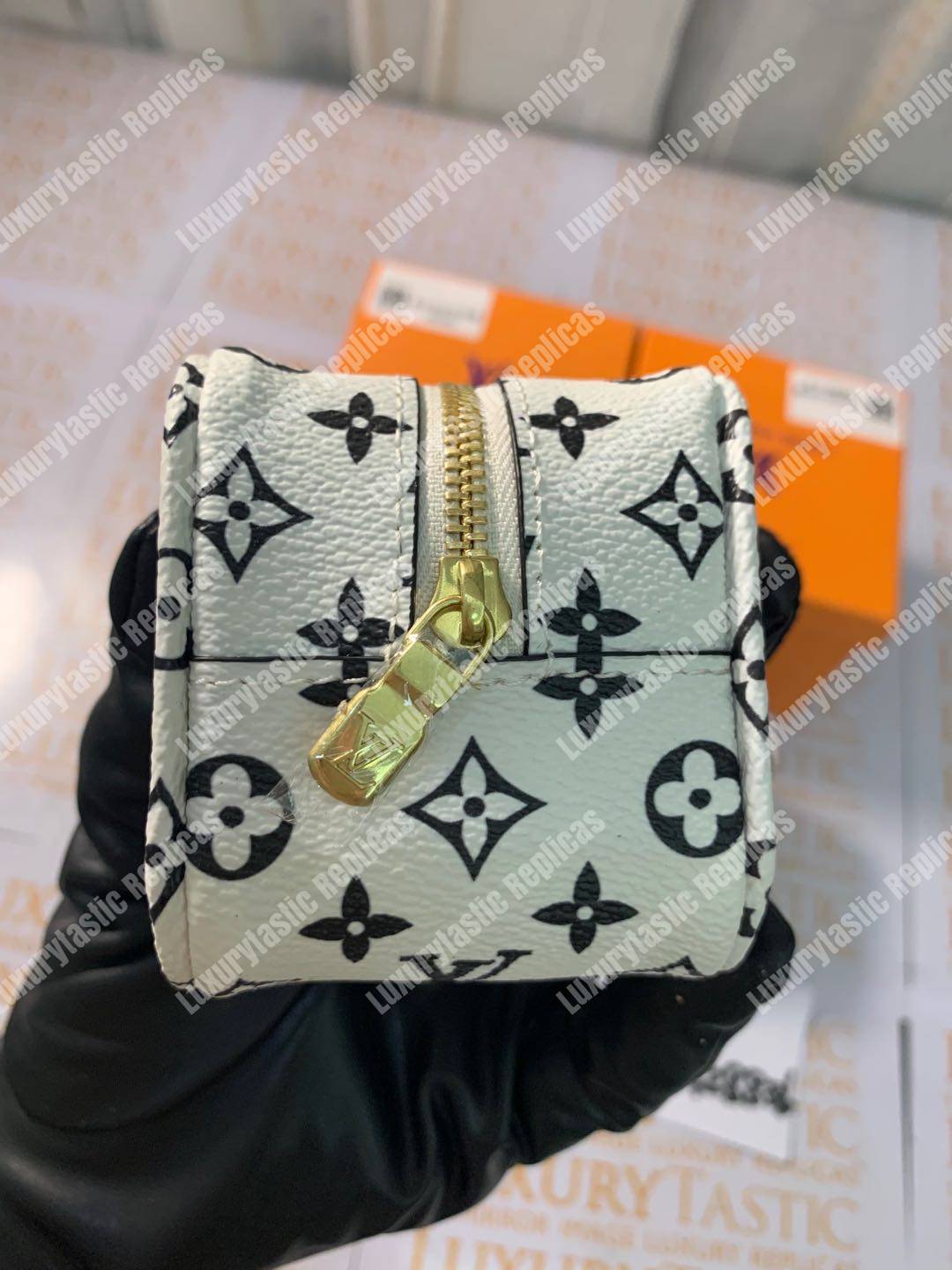 LV Porte Monnaie Cube Summer 2019 Pink