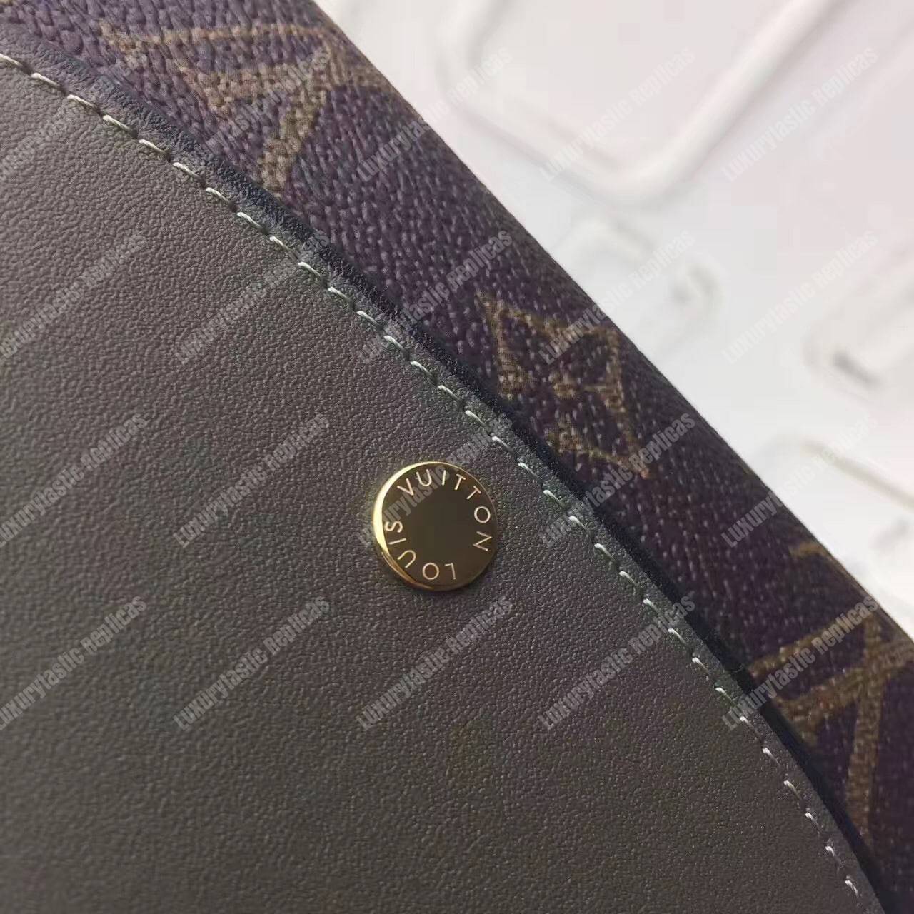 LV Sarah Tuileres Wallet Monogram Khaki