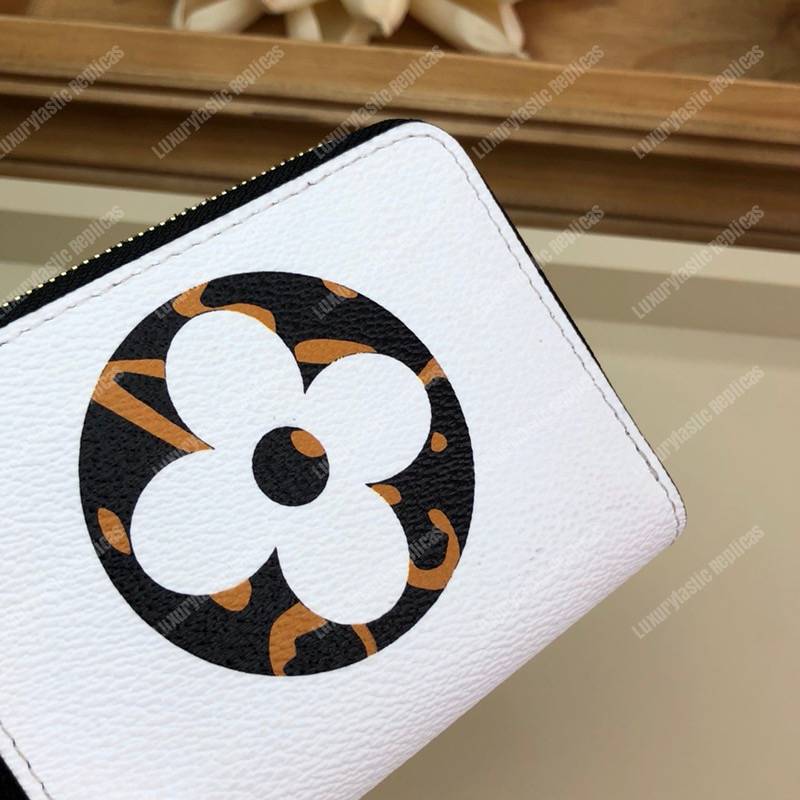 LV Jungle Zippy Coin Purse Giant Monogram Ivoire