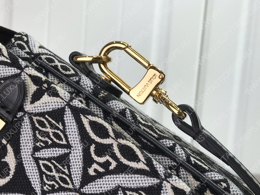 l**is V*t*n lv pochette mÉtis​ grey m57272