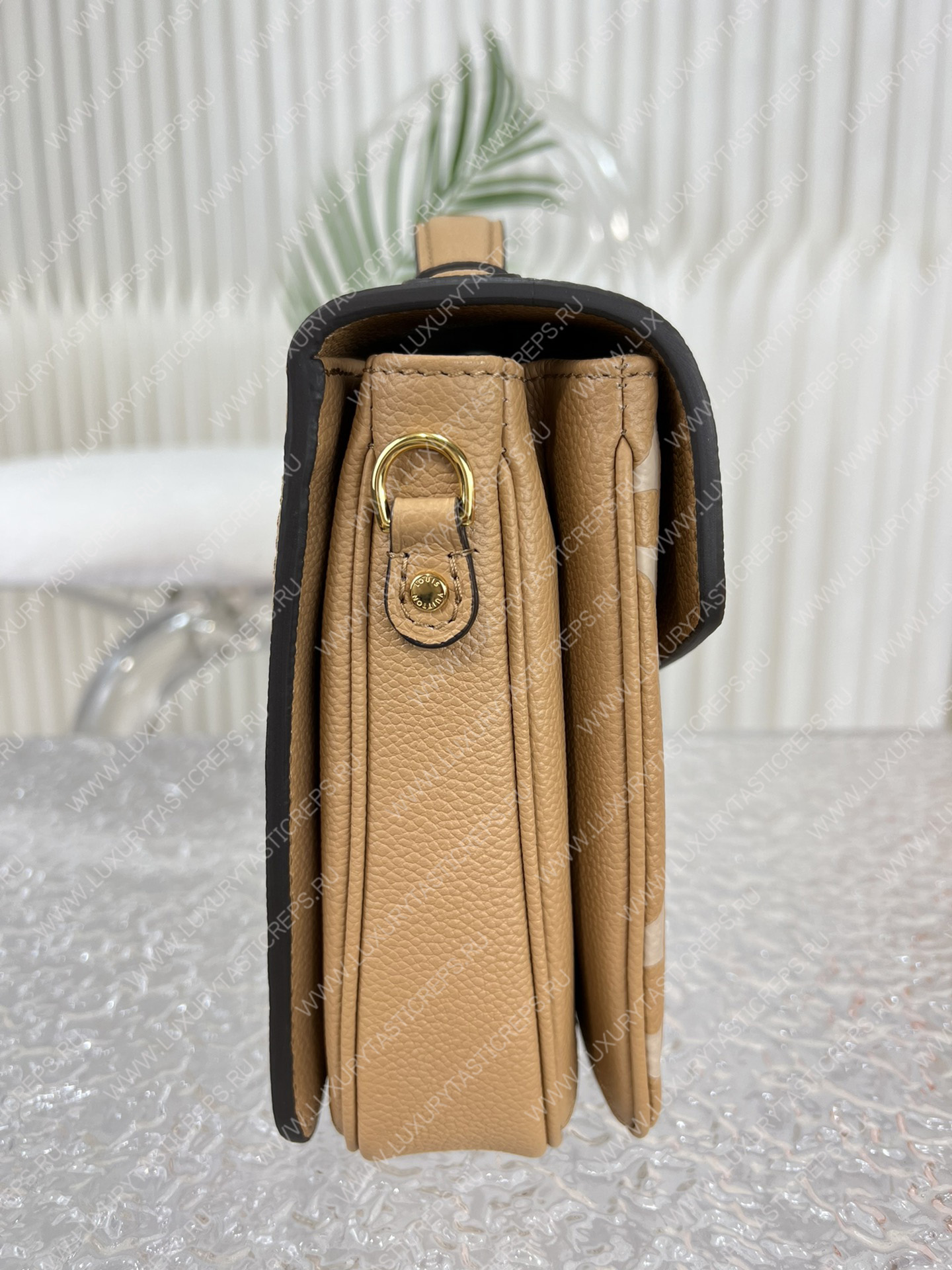 l**is V*t*n lv pochette mÉtis​ beige/cream m45809