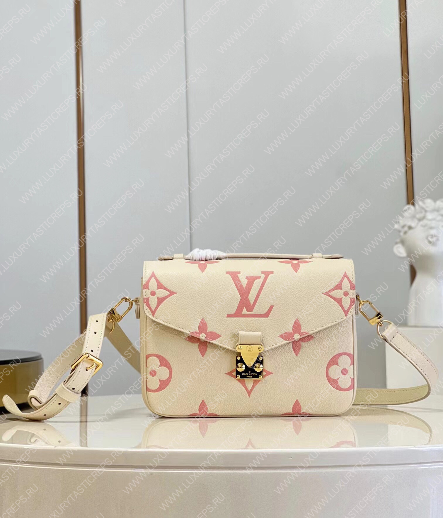 l**is V*t*n lv pochette mÉtis​ cream/pink m45809