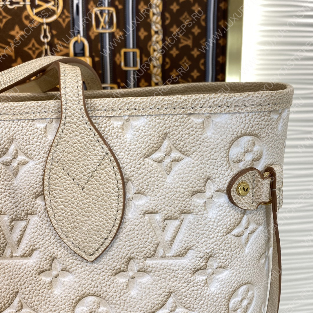 l**is V*t*n neverfull mm pale beige m46231