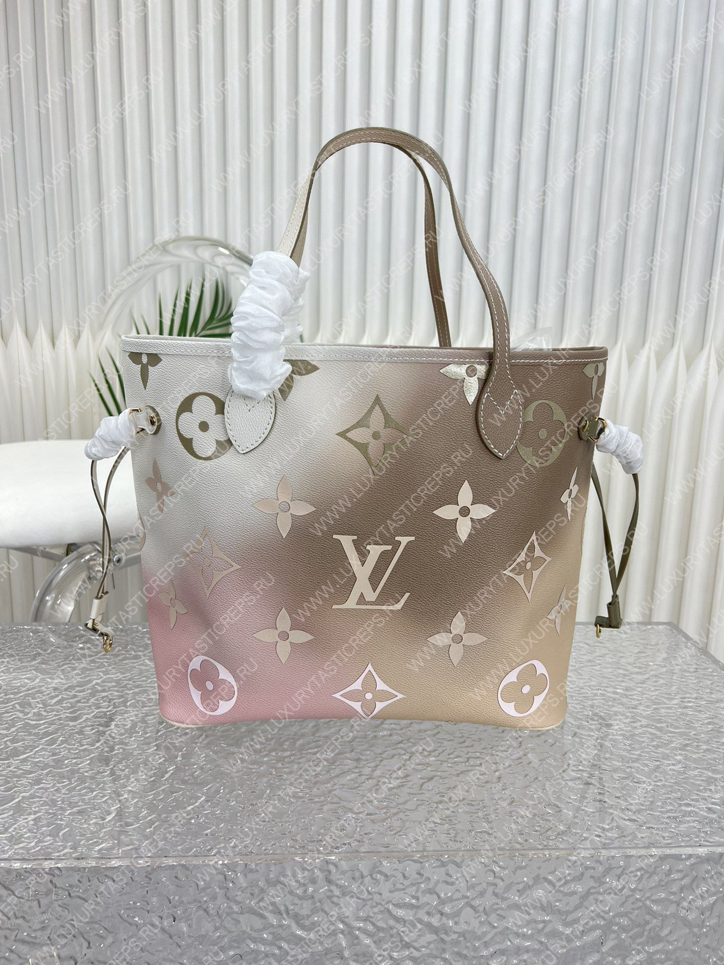 l**is V*t*n neverfull mm sunset kaki m59859