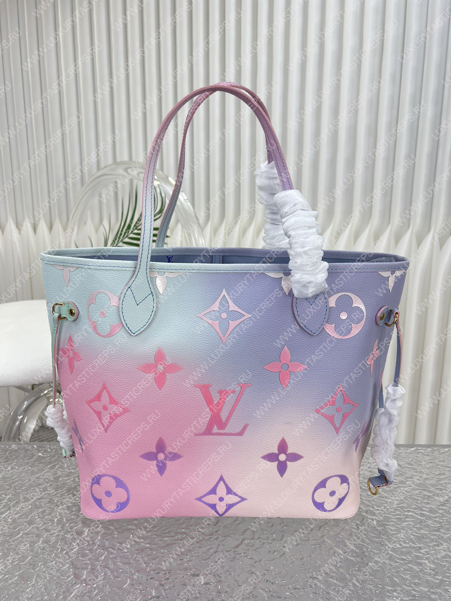 l**is V*t*n neverfull mm pastel colors m46381