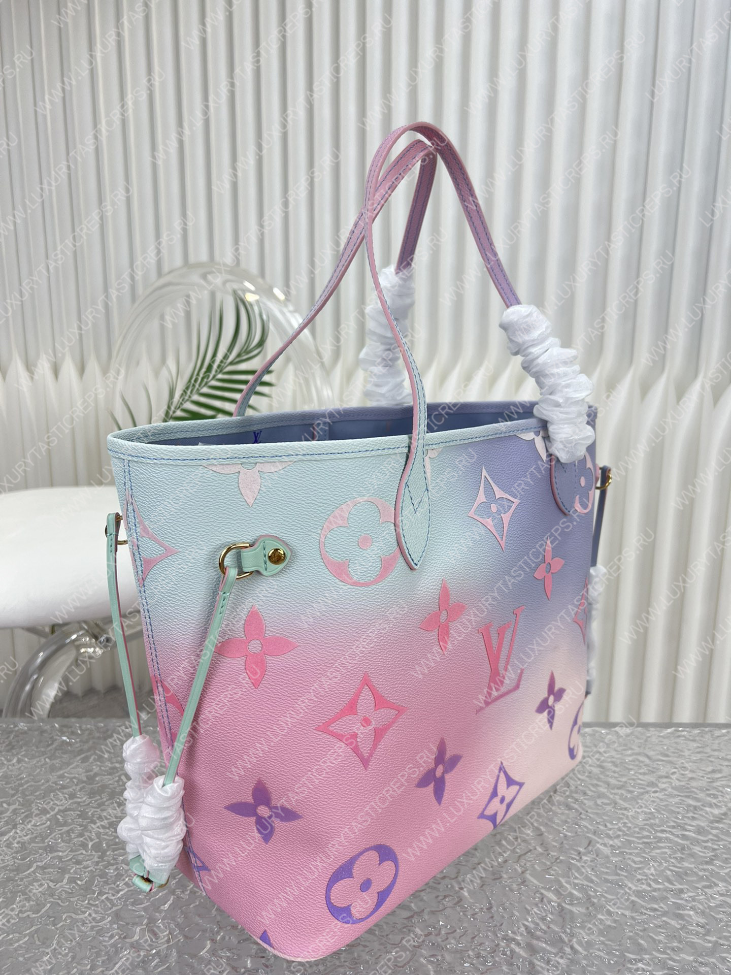 l**is V*t*n neverfull mm pastel colors m46381