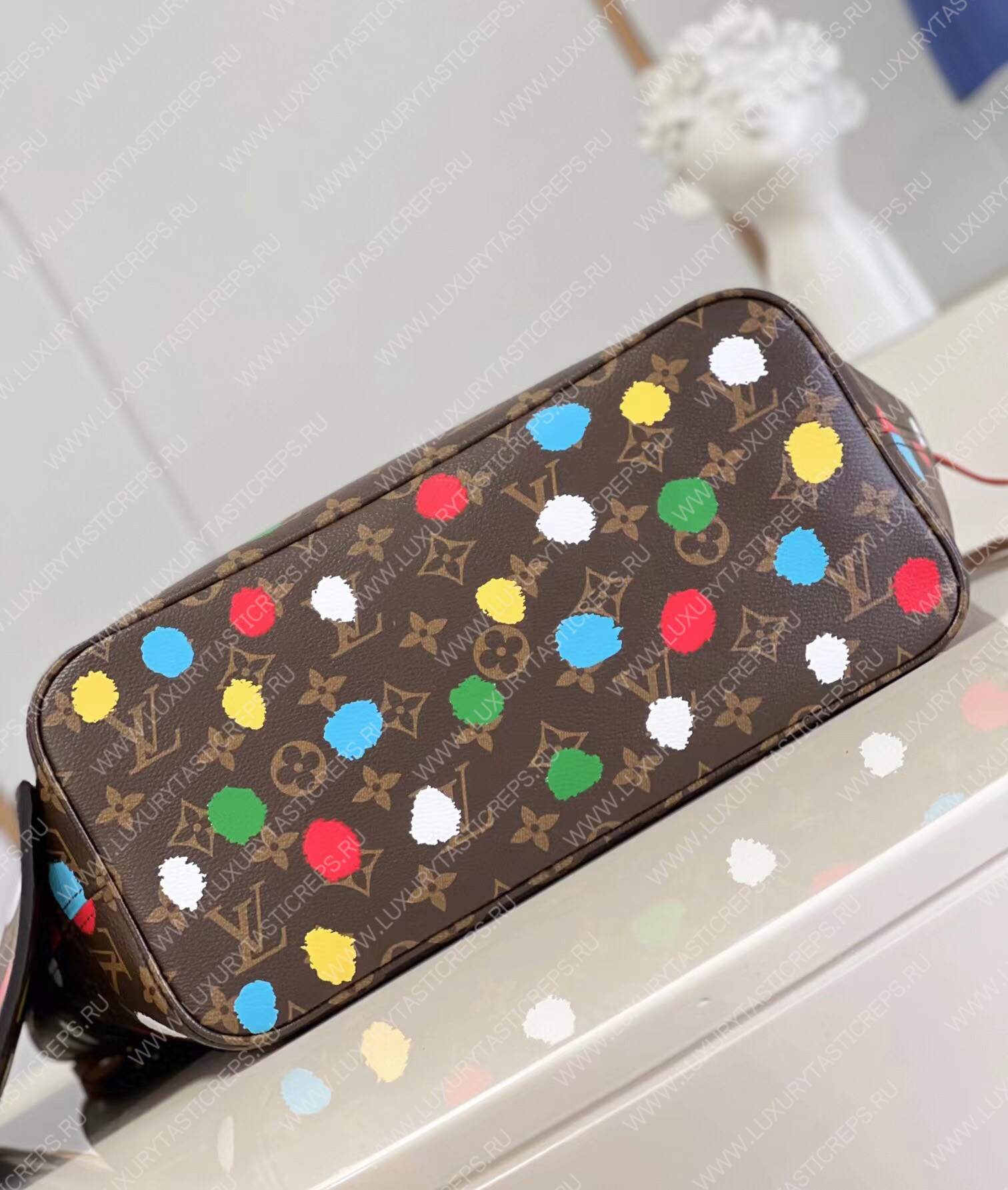 l**is V*t*n lv x yk neverfull mm 3d painted dots m46381