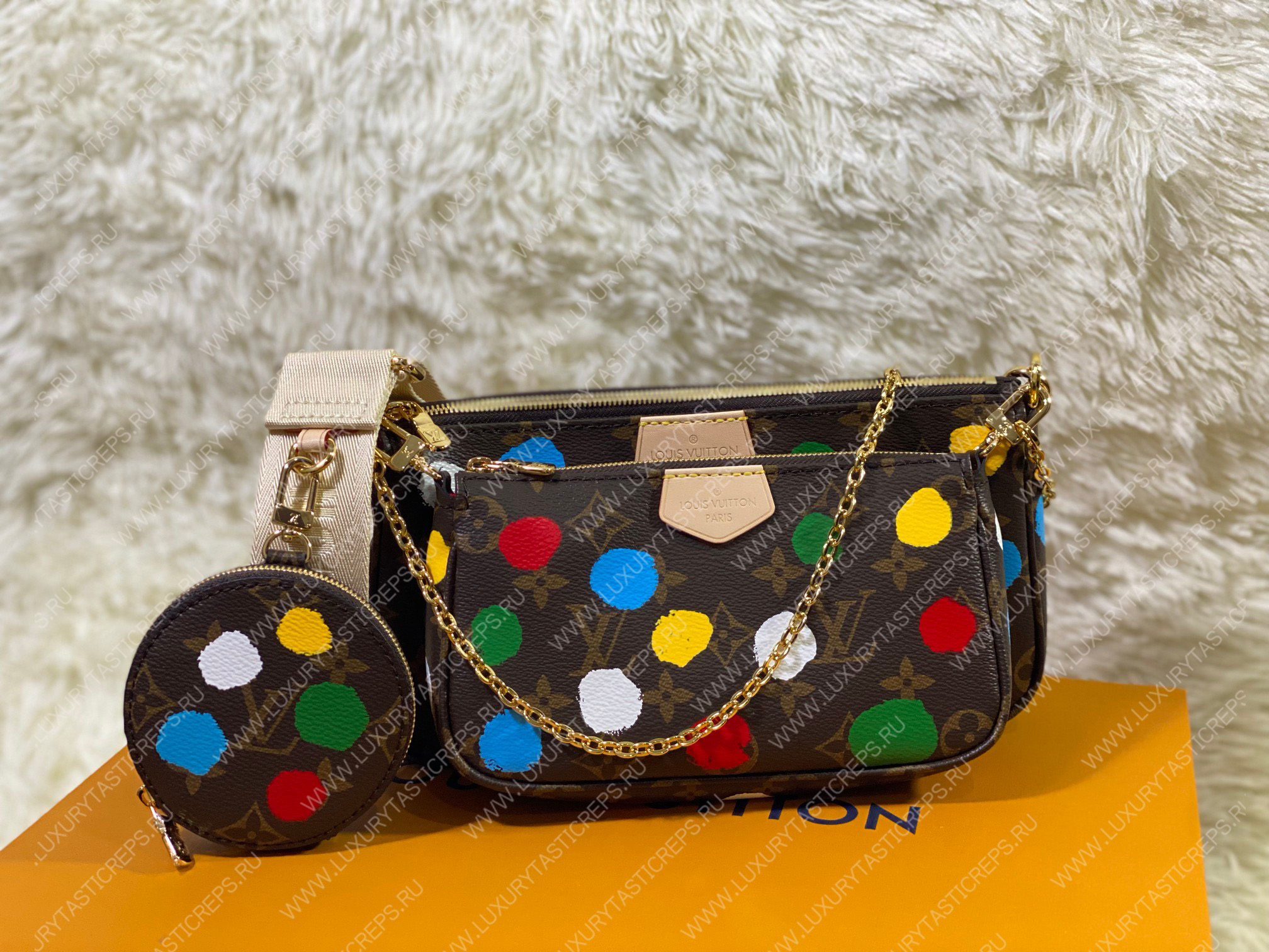 l**is V*t*n lv x yk multi pochette accessoires brown m46385