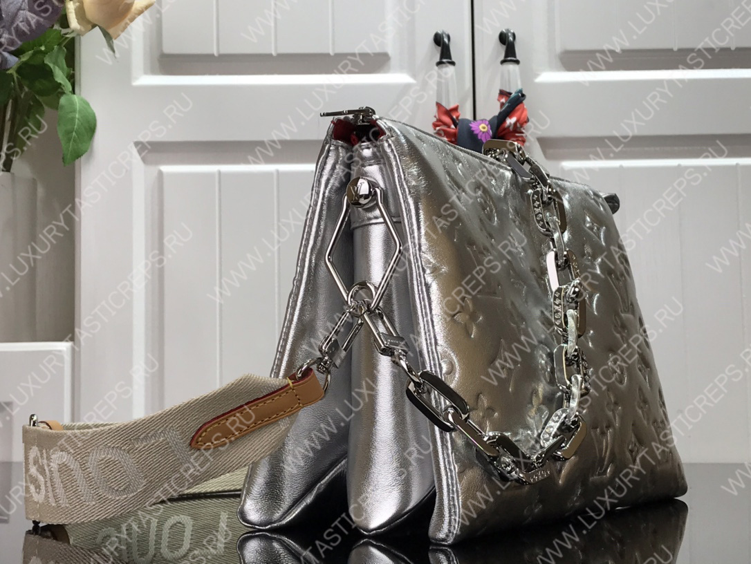 l**is V*t*n coussin pm silver m57793
