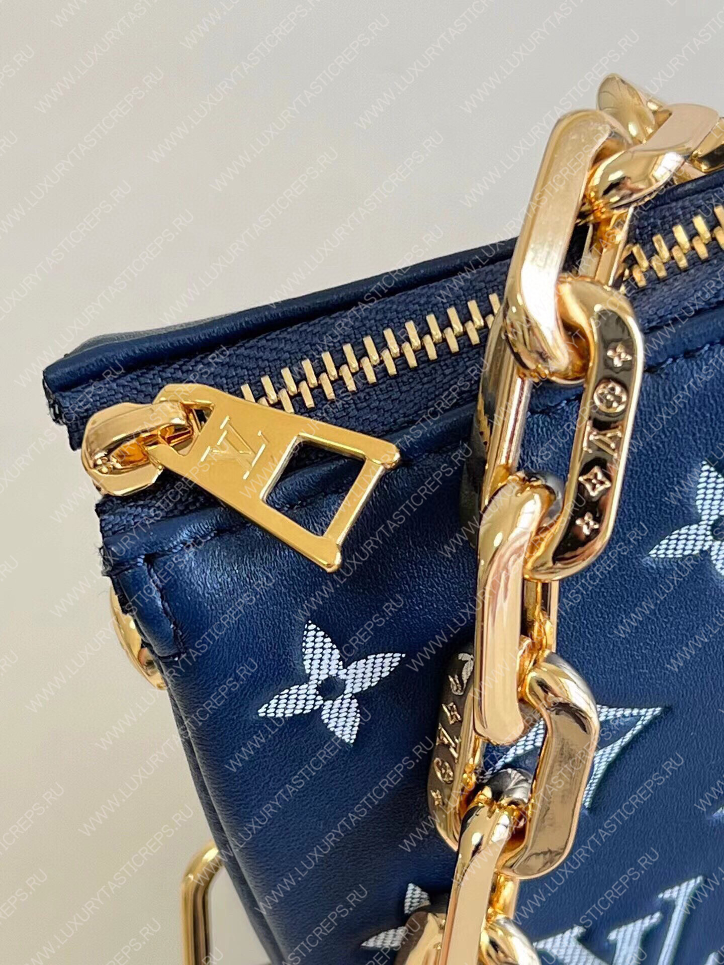 l**is V*t*n coussin pm navy blue m57793