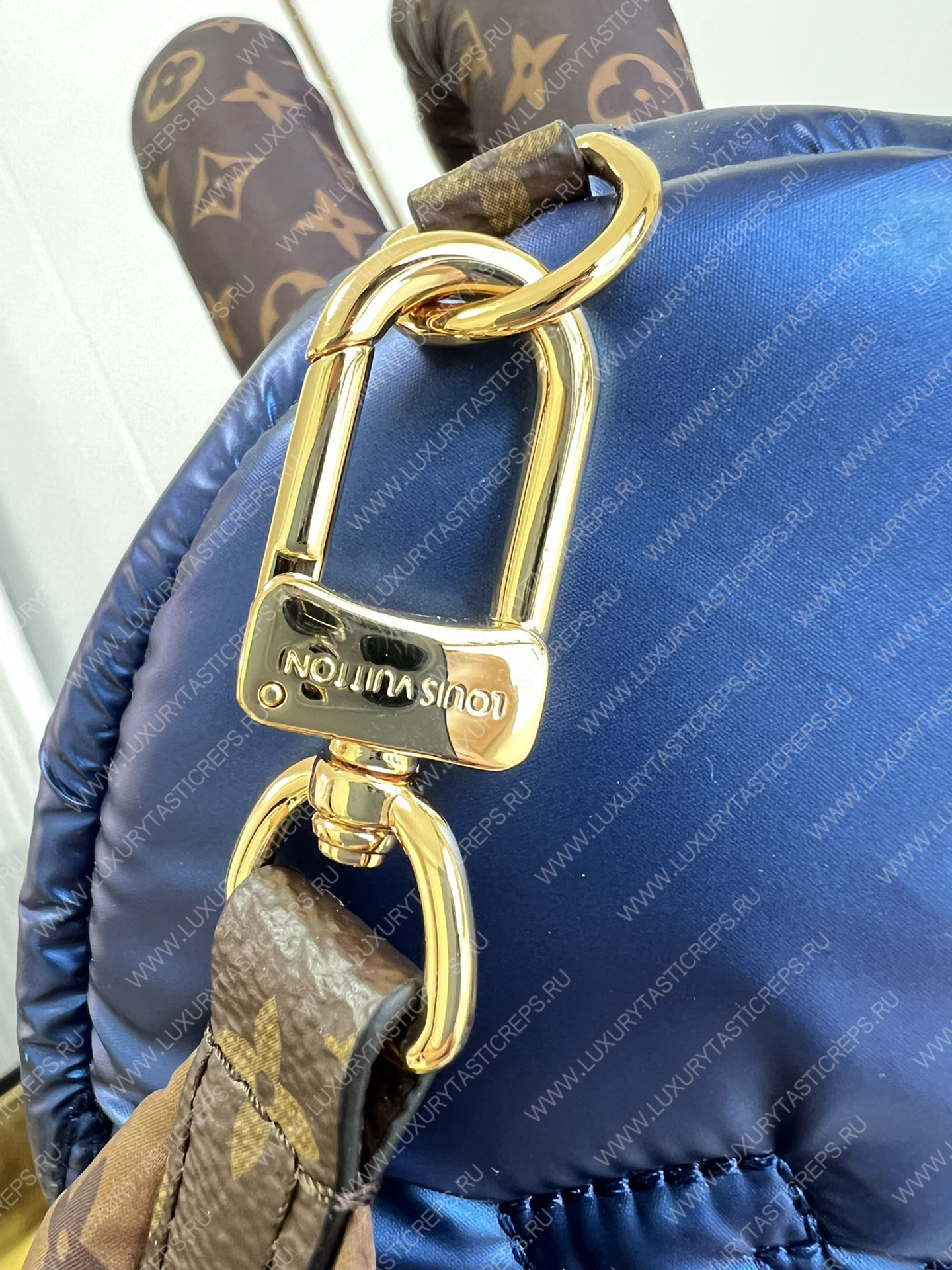 l**is V*t*n speedy bandouliÈre 25 navy blue m21061