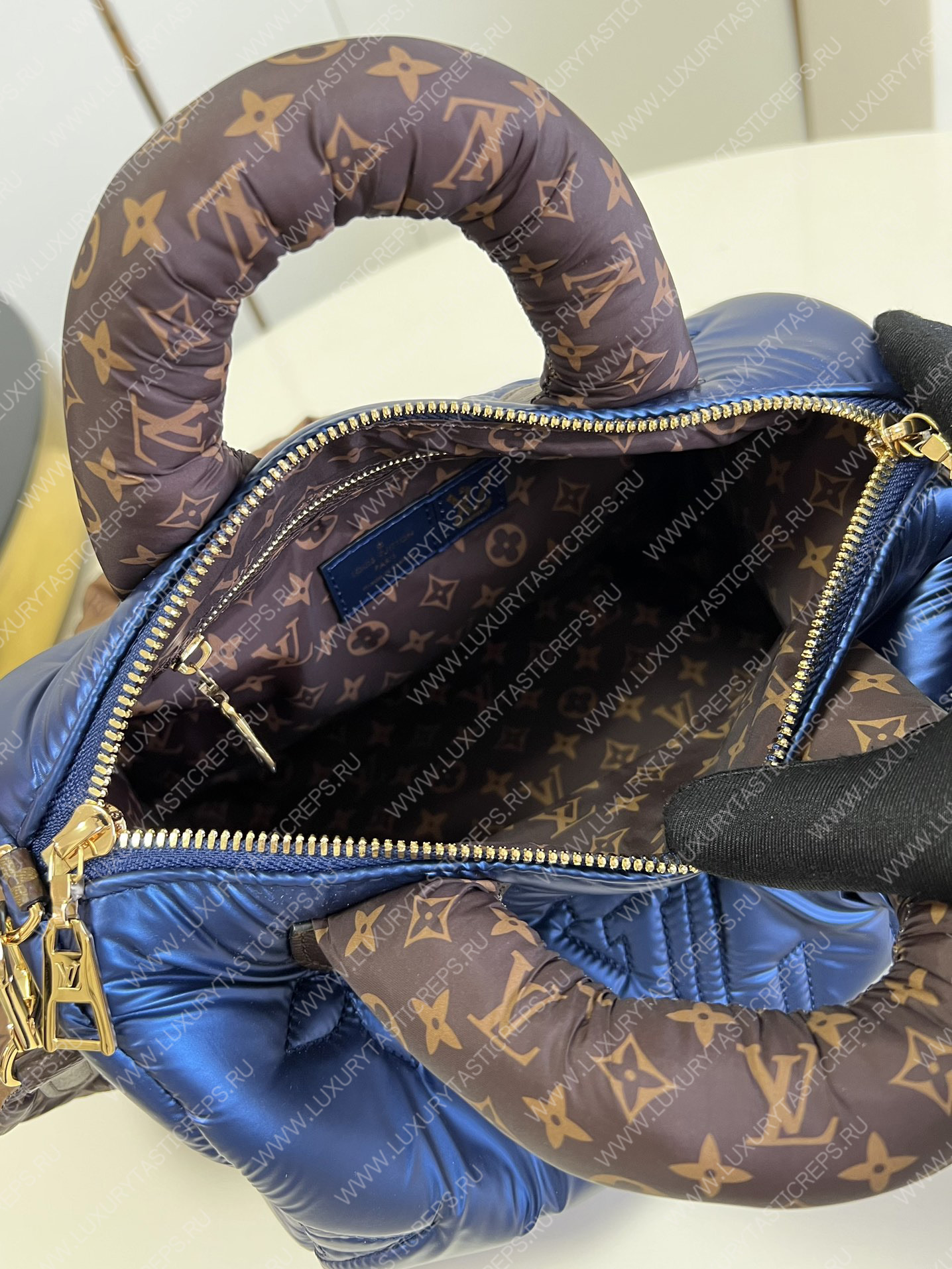 l**is V*t*n speedy bandouliÈre 25 navy blue m21061