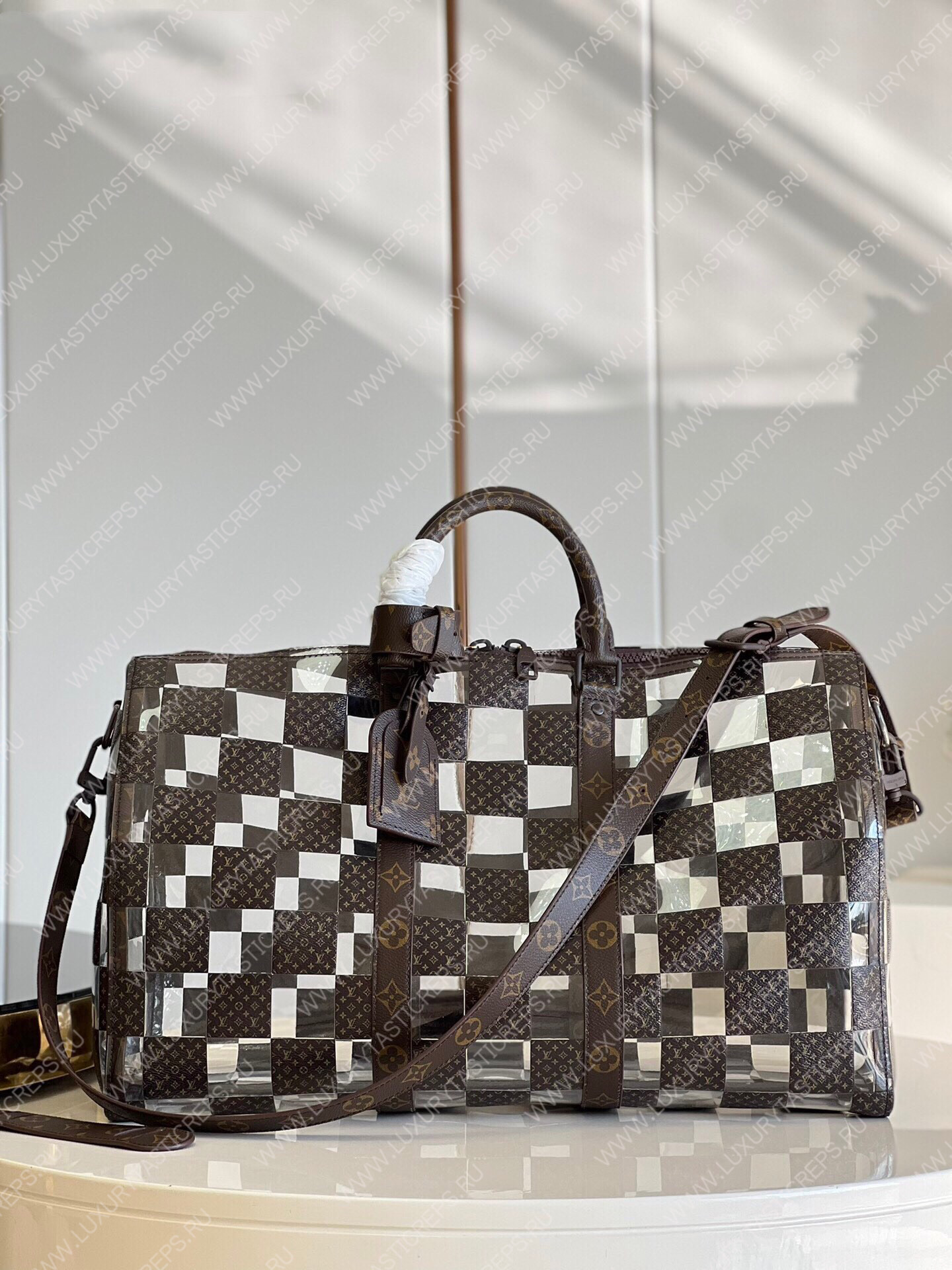 l**is V*t*n keepall bandouliÈre 50 monogram chess coated