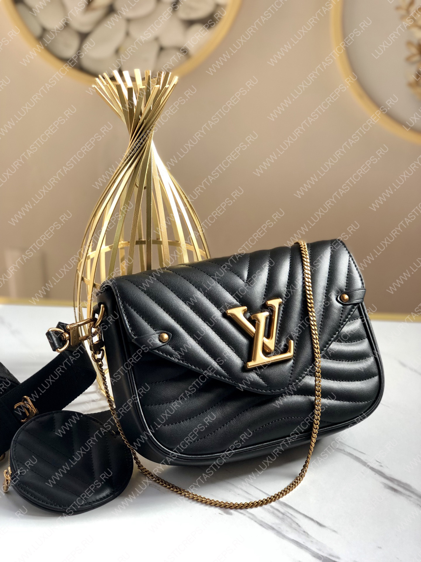 l**is V*t*n new wave multi-pochette black m56461