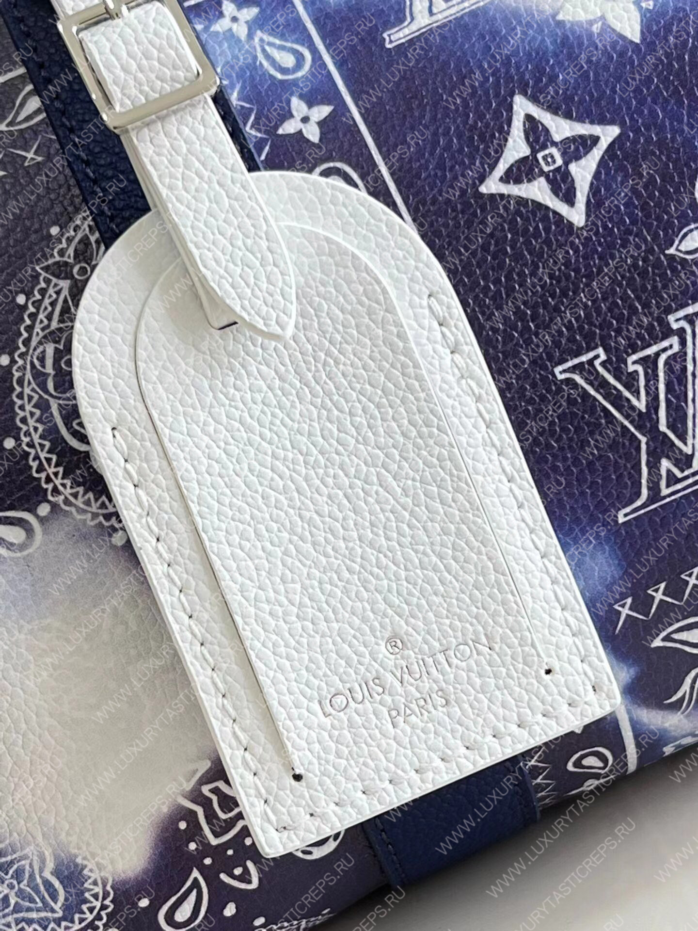 l**is V*t*n city keepall blue m20555