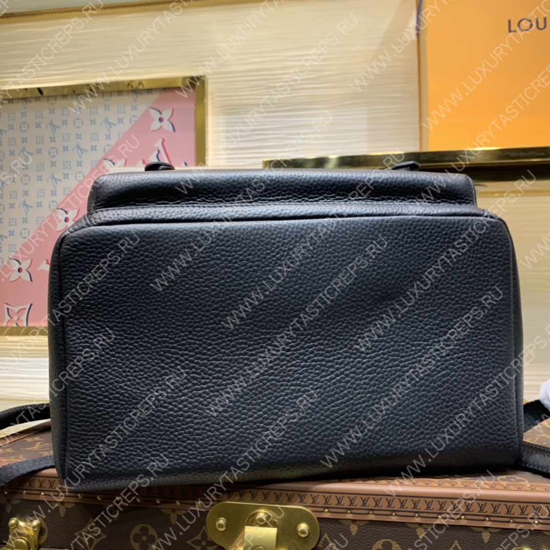 l**is V*t*n christopher slim backpack black m58644