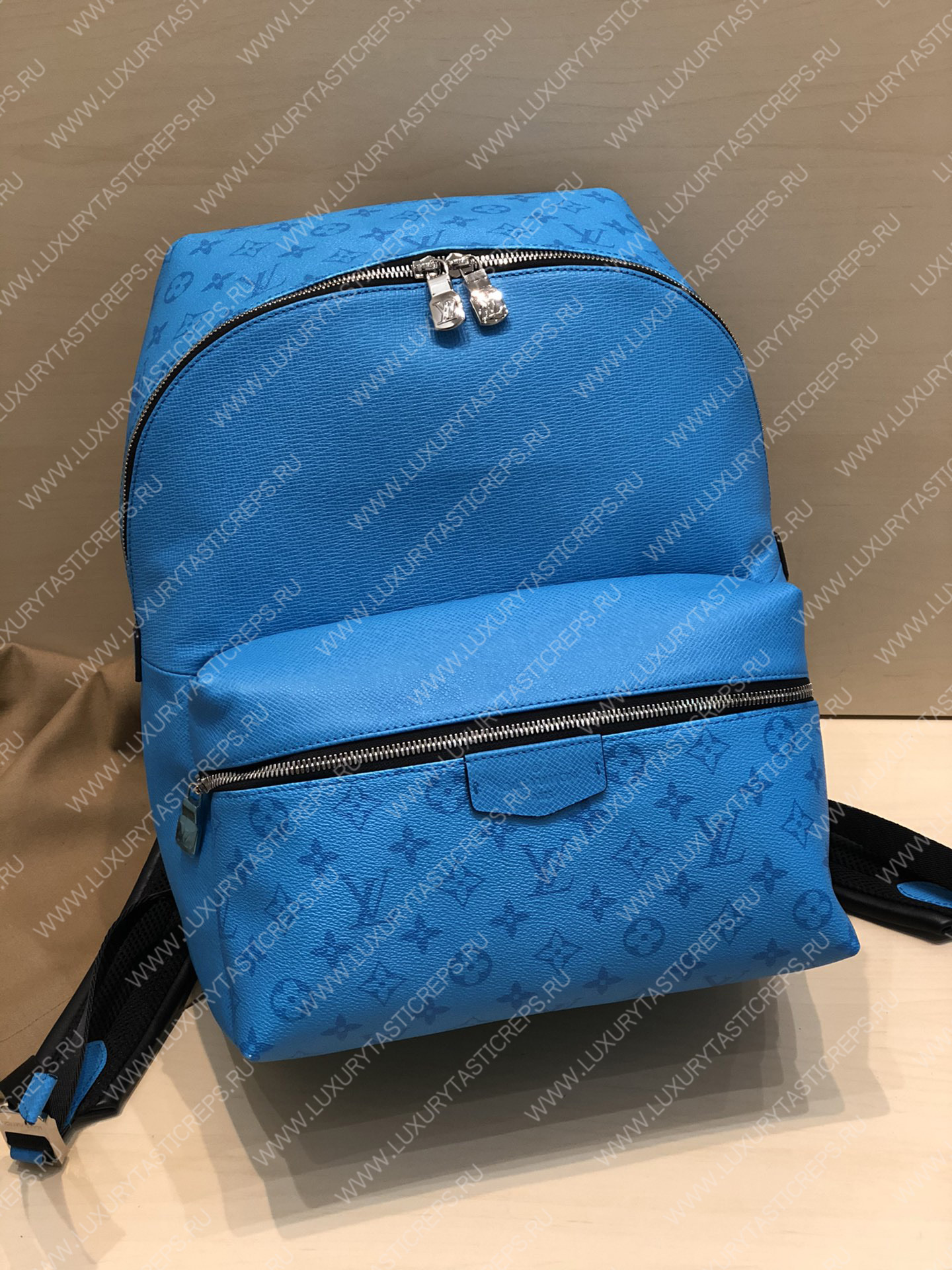l**is V*t*n discovery backpack pm blue m30230