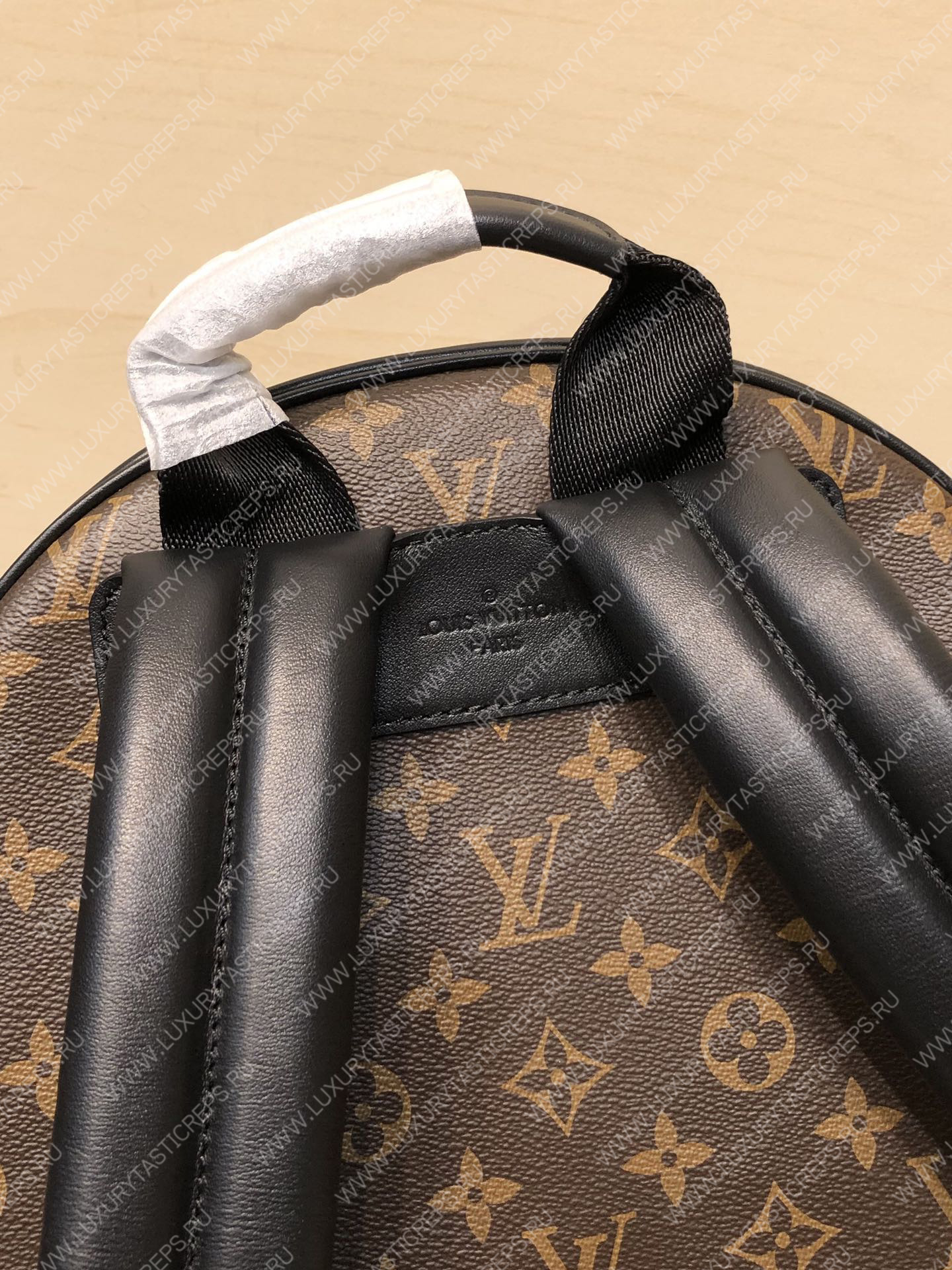 l**is V*t*n josh backpack brown m45349