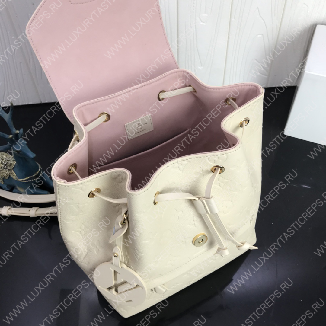 l**is V*t*n montsouris backpack white m45410